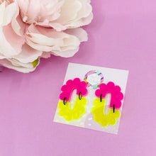 Load image into Gallery viewer, Floral Split Dangle Earrings
