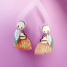 Load image into Gallery viewer, ~ Floating Gum Leaf Handmade Acrylic Earrings
